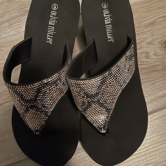 Sparkle wedge flip flops - Picture 3 of 4